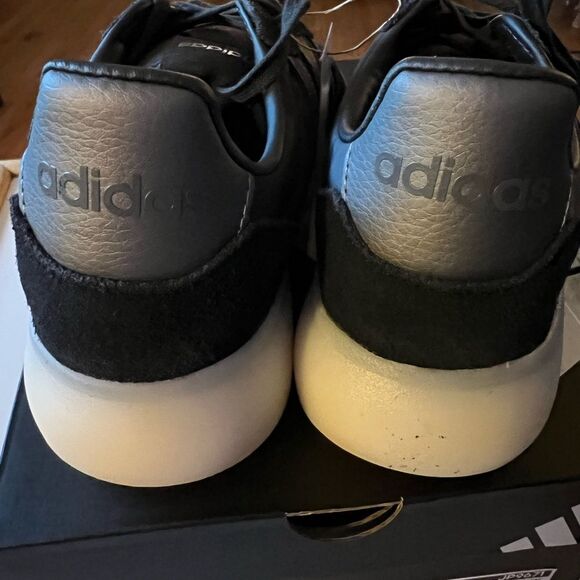 Adidas Women’s Barreda Decode Sneakers Size 9 - Picture 5 of 10